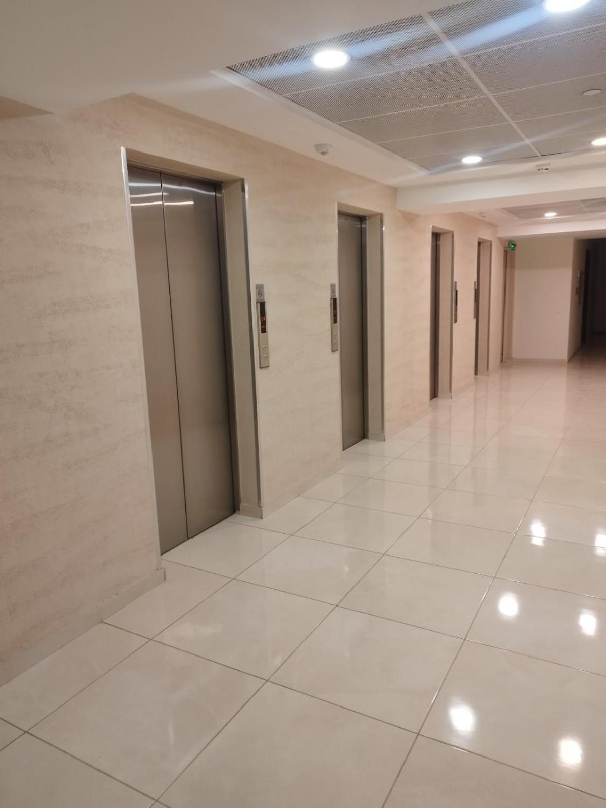 Skopje Sky City 19Th Floor Twin & 12Th Floor & 25Th & 33 Floor Apartments & With Pool & Spa & Gym & Parking Included In Price ภายนอก รูปภาพ