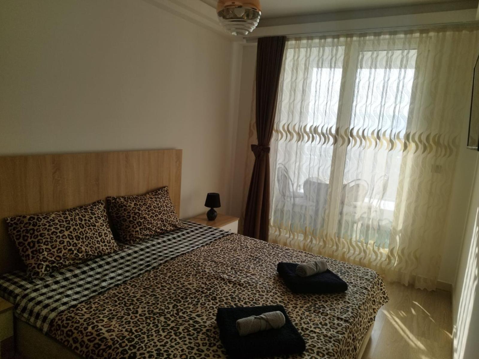 Skopje Sky City 19Th Floor Twin & 12Th Floor & 25Th & 33 Floor Apartments & With Pool & Spa & Gym & Parking Included In Price ภายนอก รูปภาพ